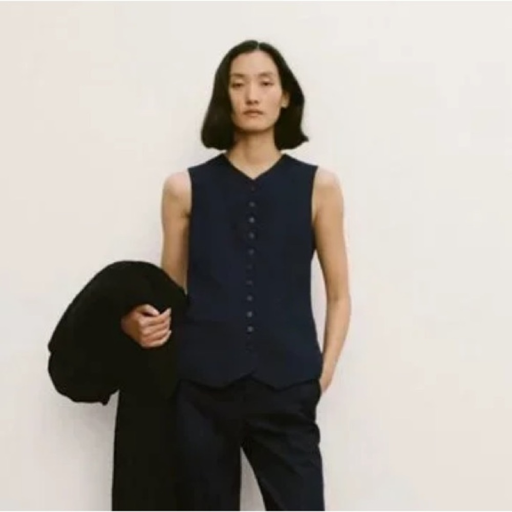 Zara Buttoned Vest Collection ZW - Picture 5 of 6